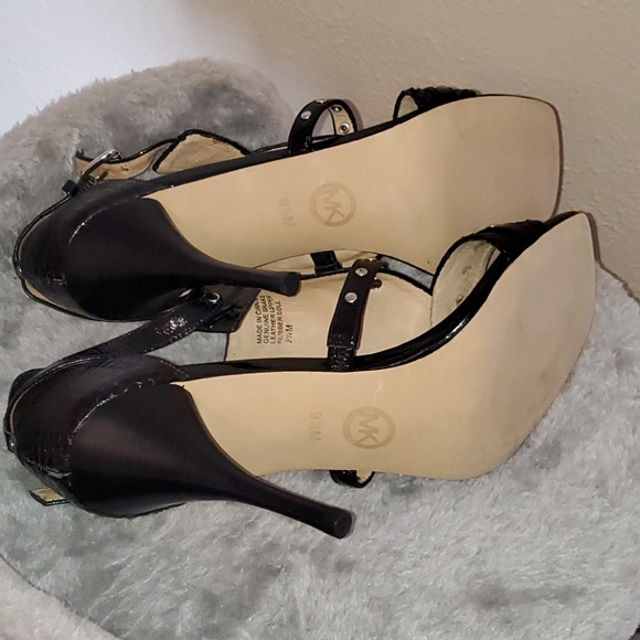 Michael Kors stiletto real snake and leather 9.5M - Picture 2 of 3